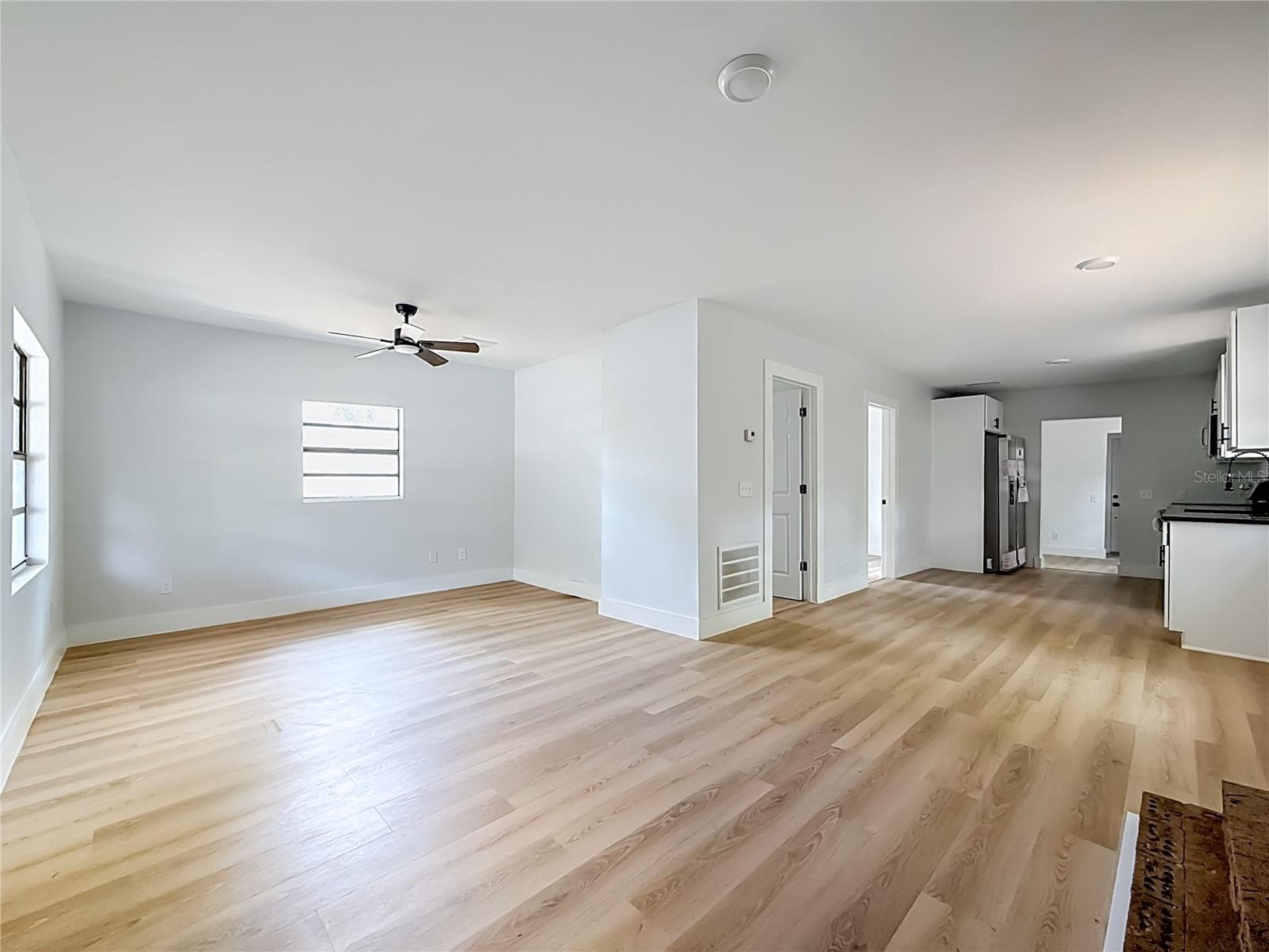 6705 N Elizabeth St photo 5