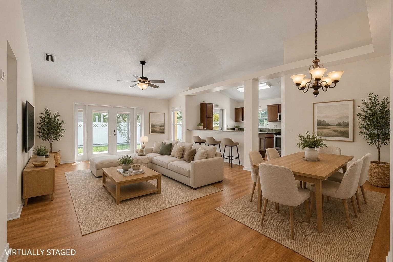 17610 Esprit Dr photo 4
