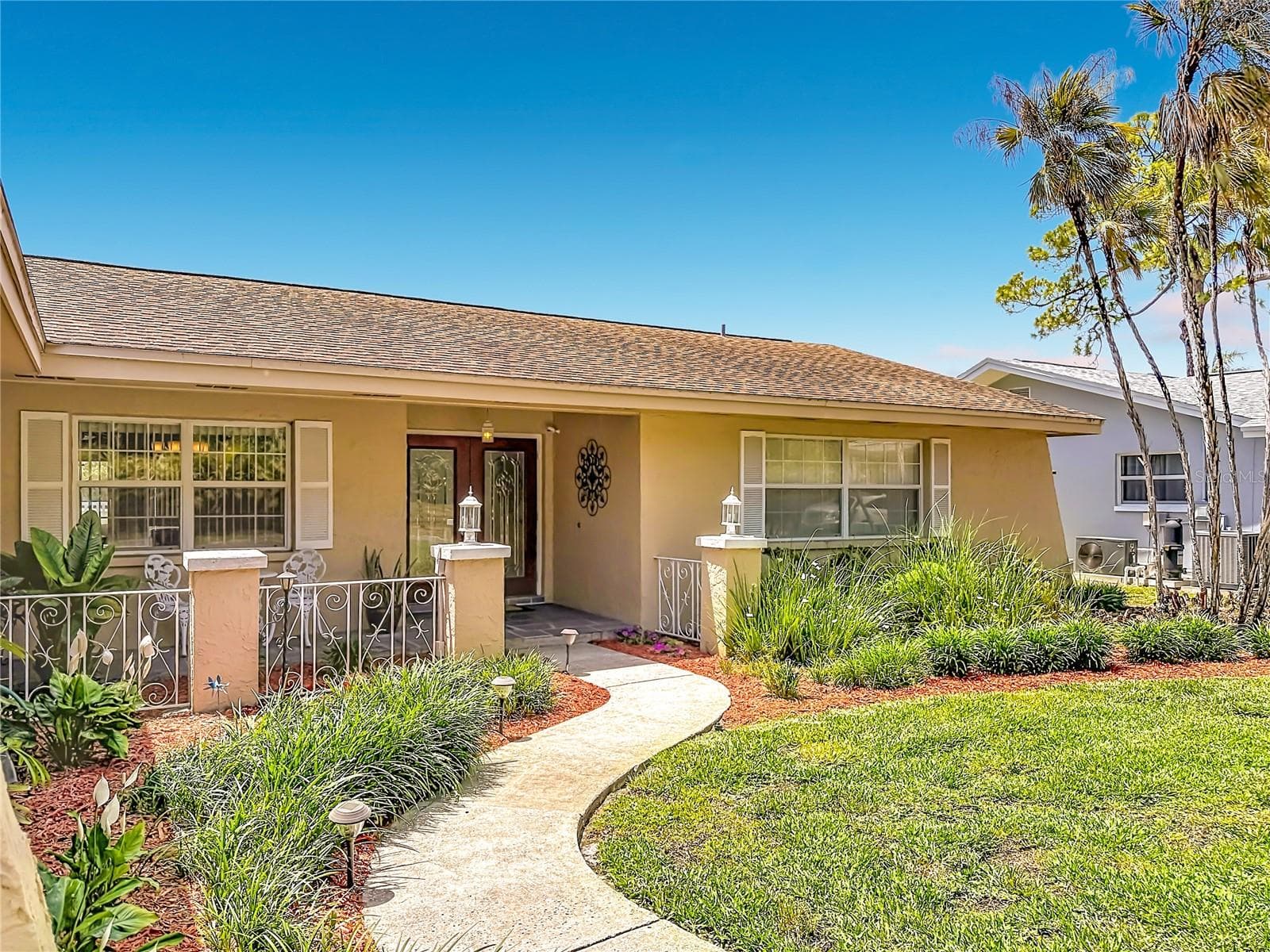 6490 Burning Tree Dr photo 5