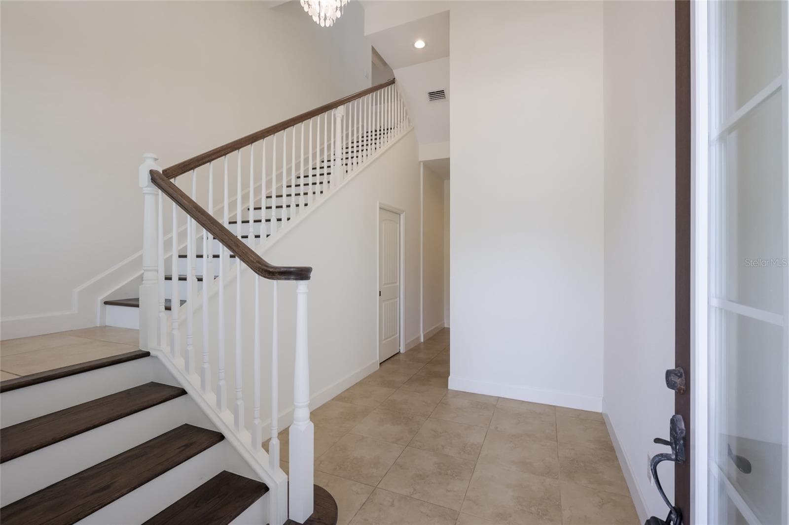 258 Sapphire Lake Dr #202 photo 5