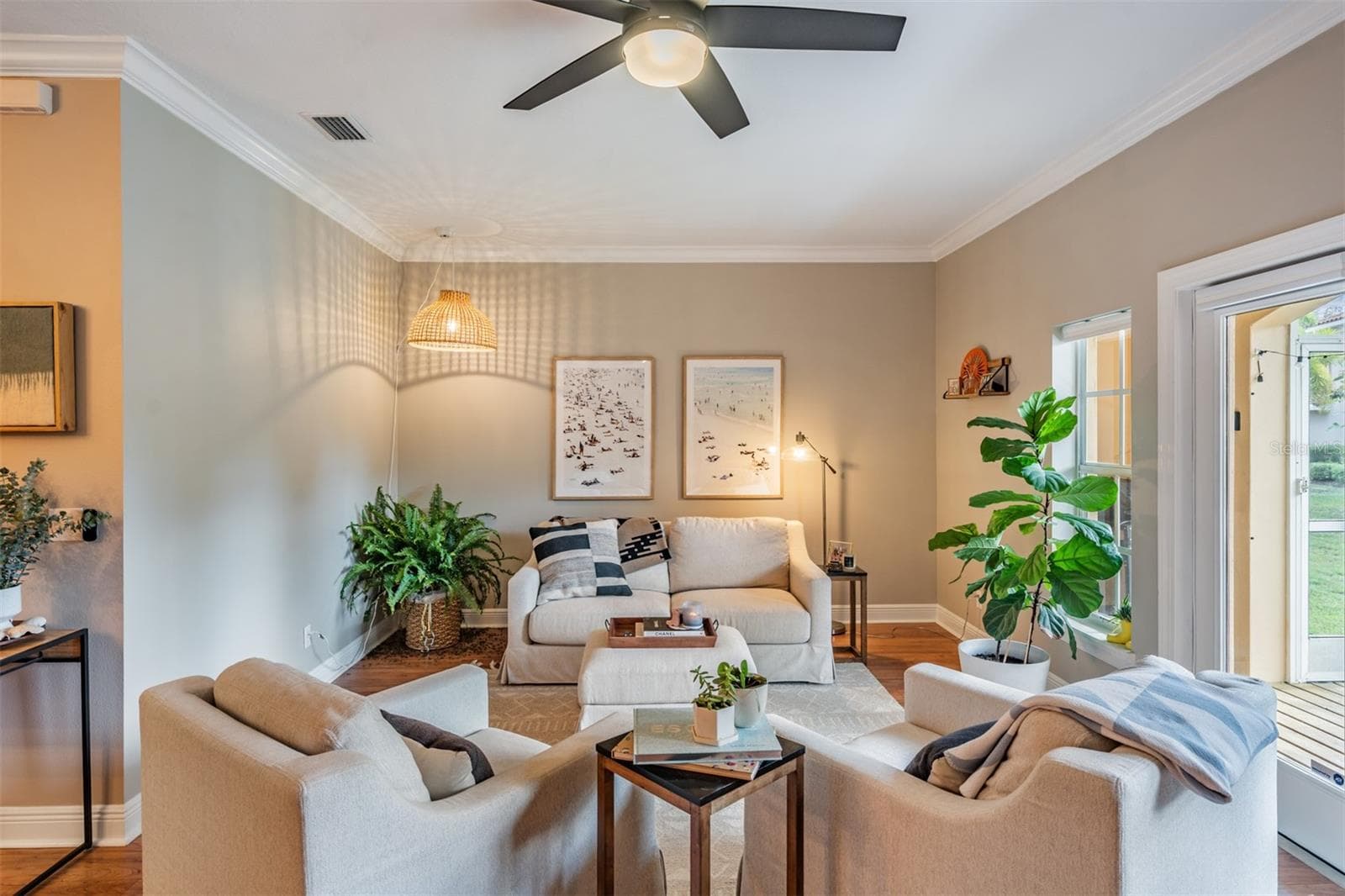 415 Barcelona Dr photo 4