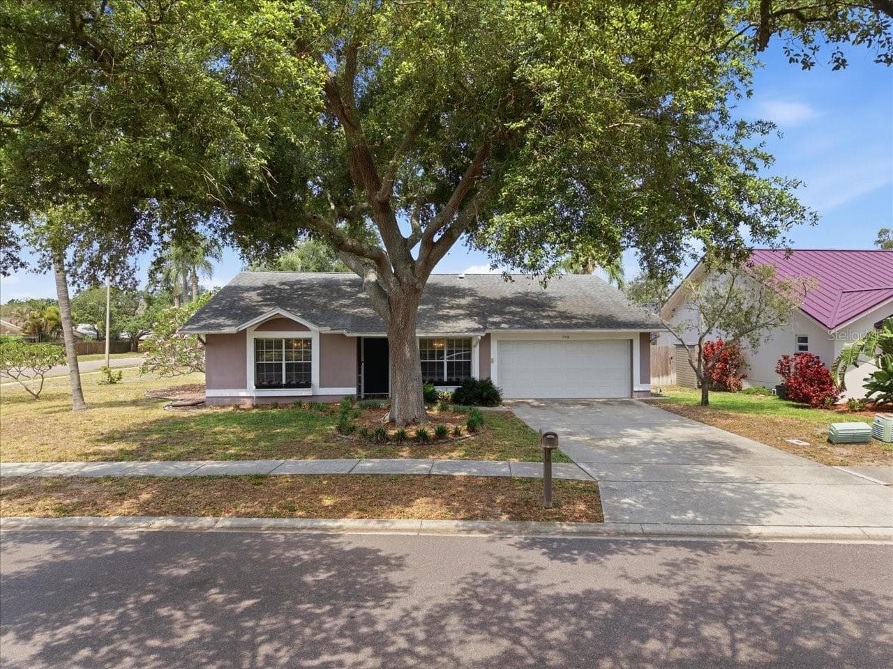 798 Countryshire Ln photo 5