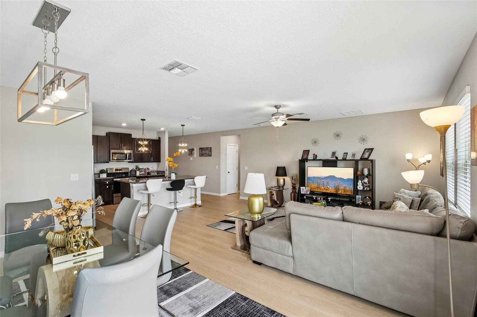 15608 Miller Creek Dr photo 3