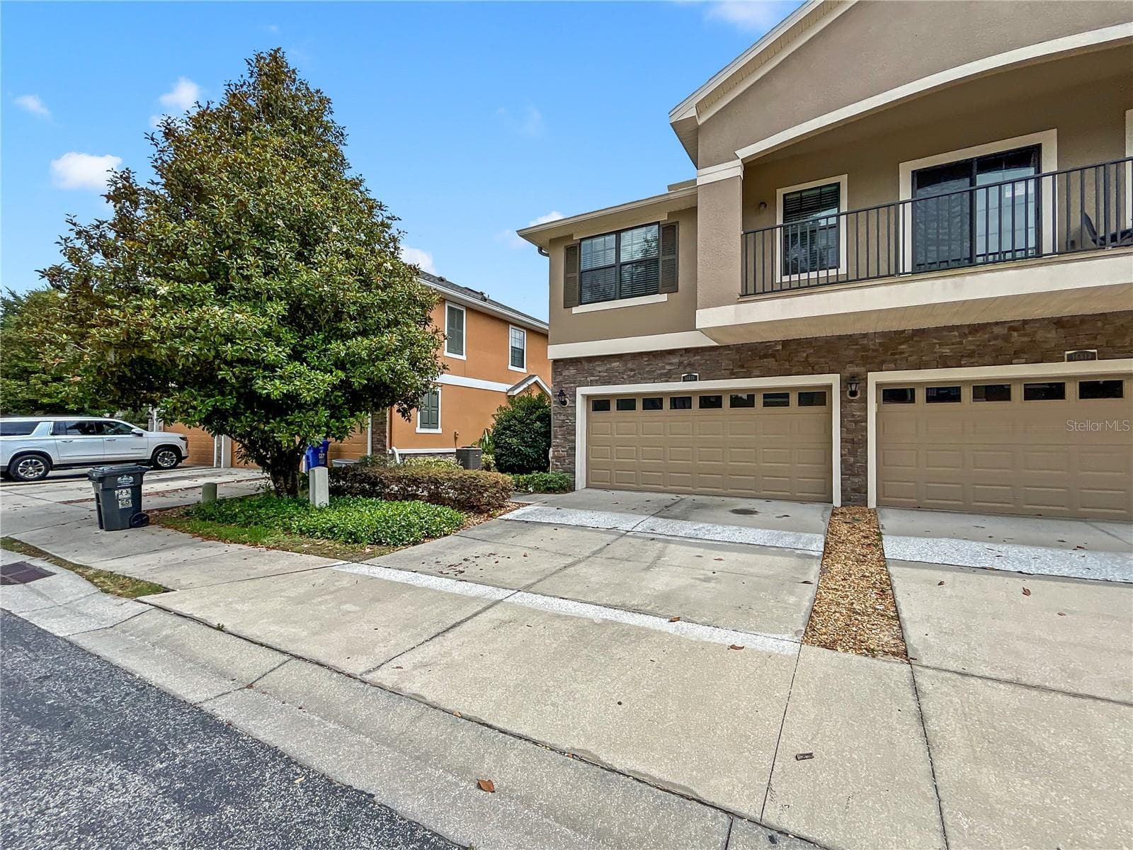 16615 Kingletside CT photo 2