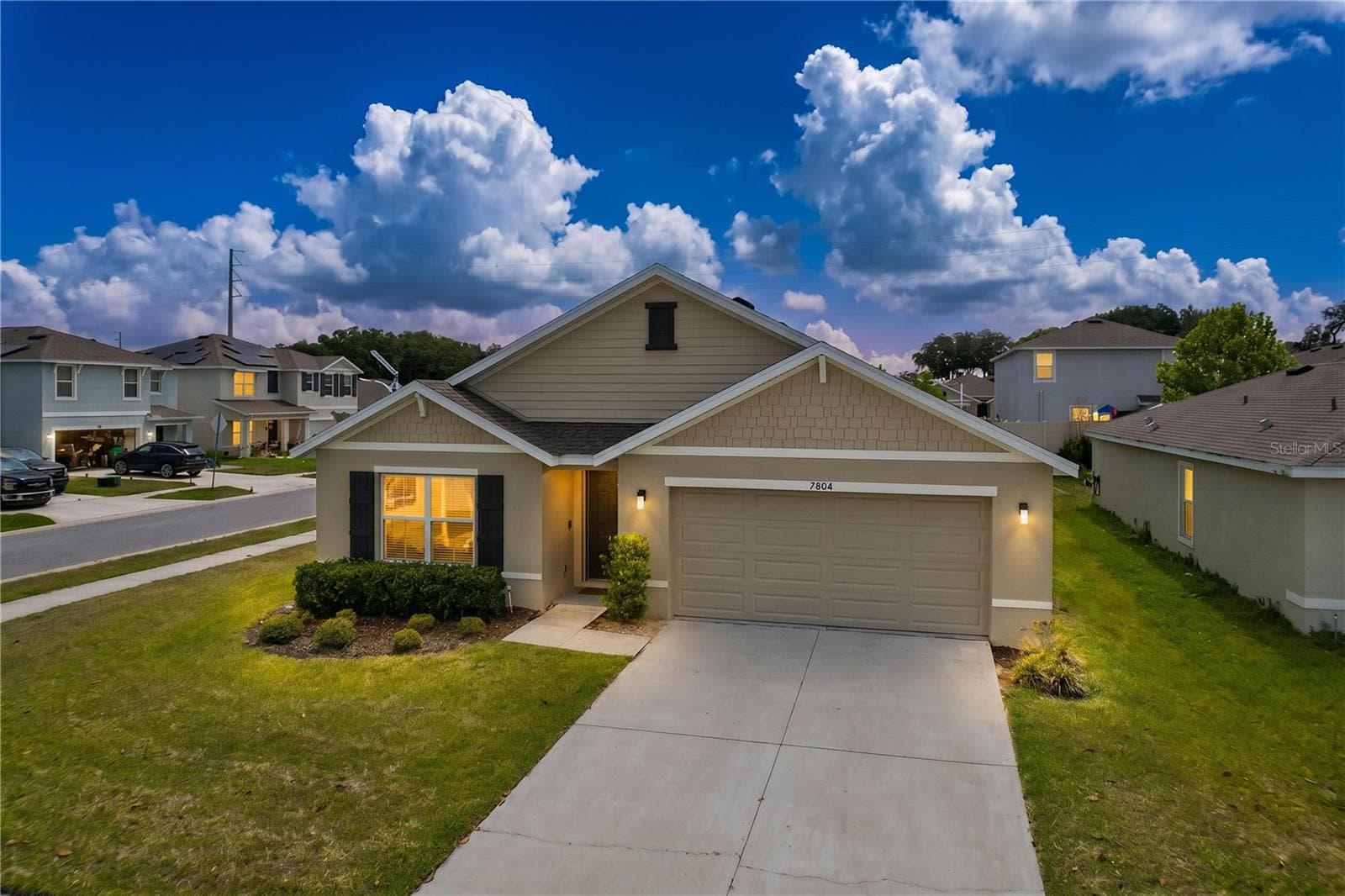 7804 Davie Ray Dr photo 2