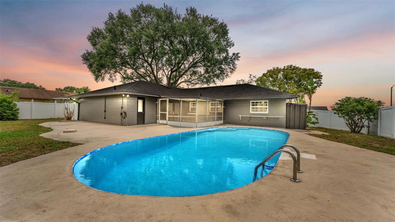 4301 Orangewood Loop E photo 4
