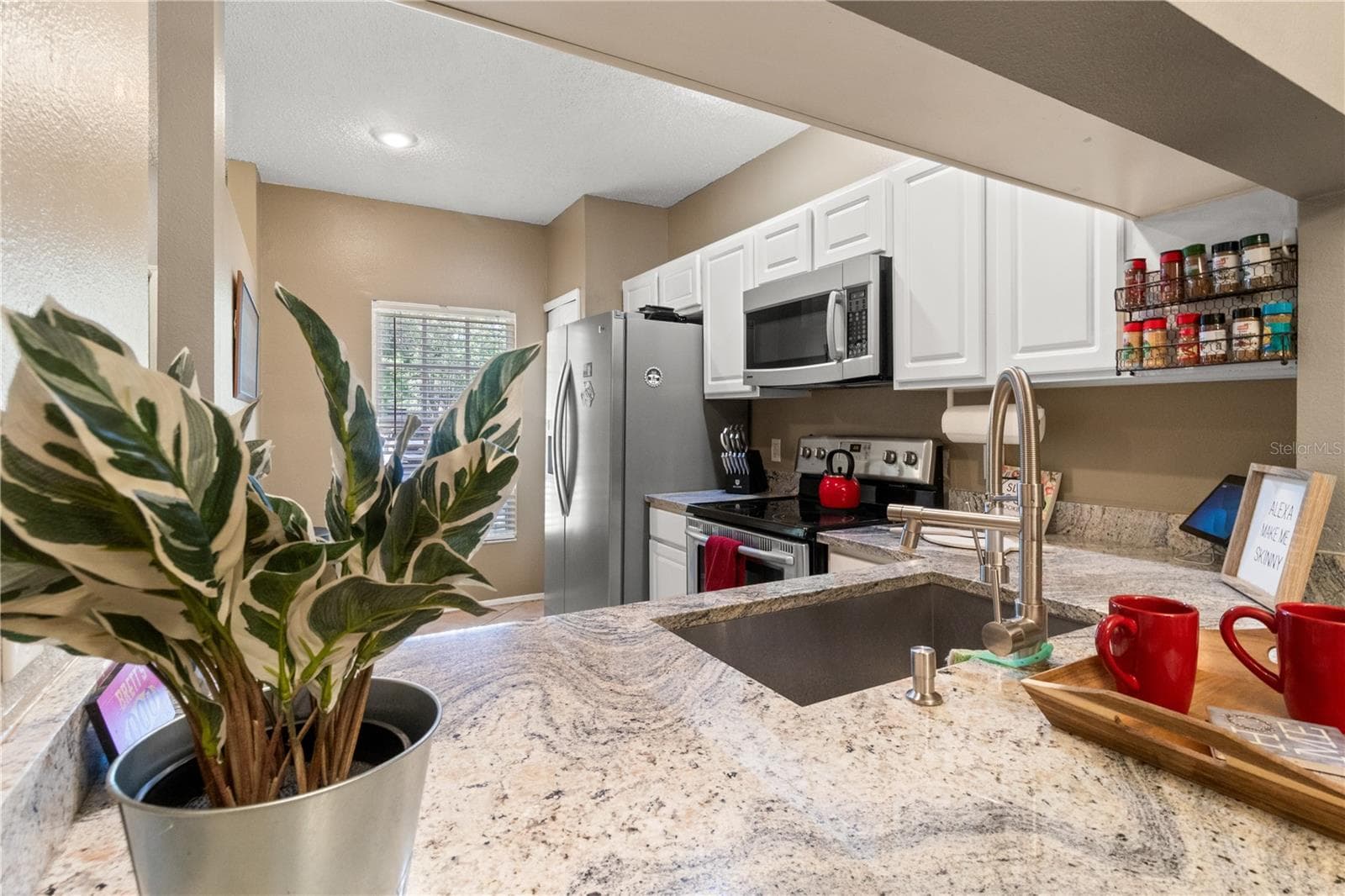 8635 Hunters Key Cir photo 3