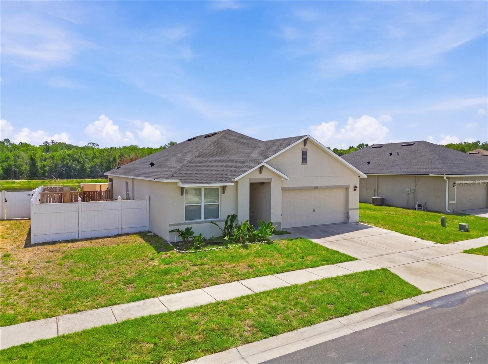 6194 Grey Heron Dr photo 2
