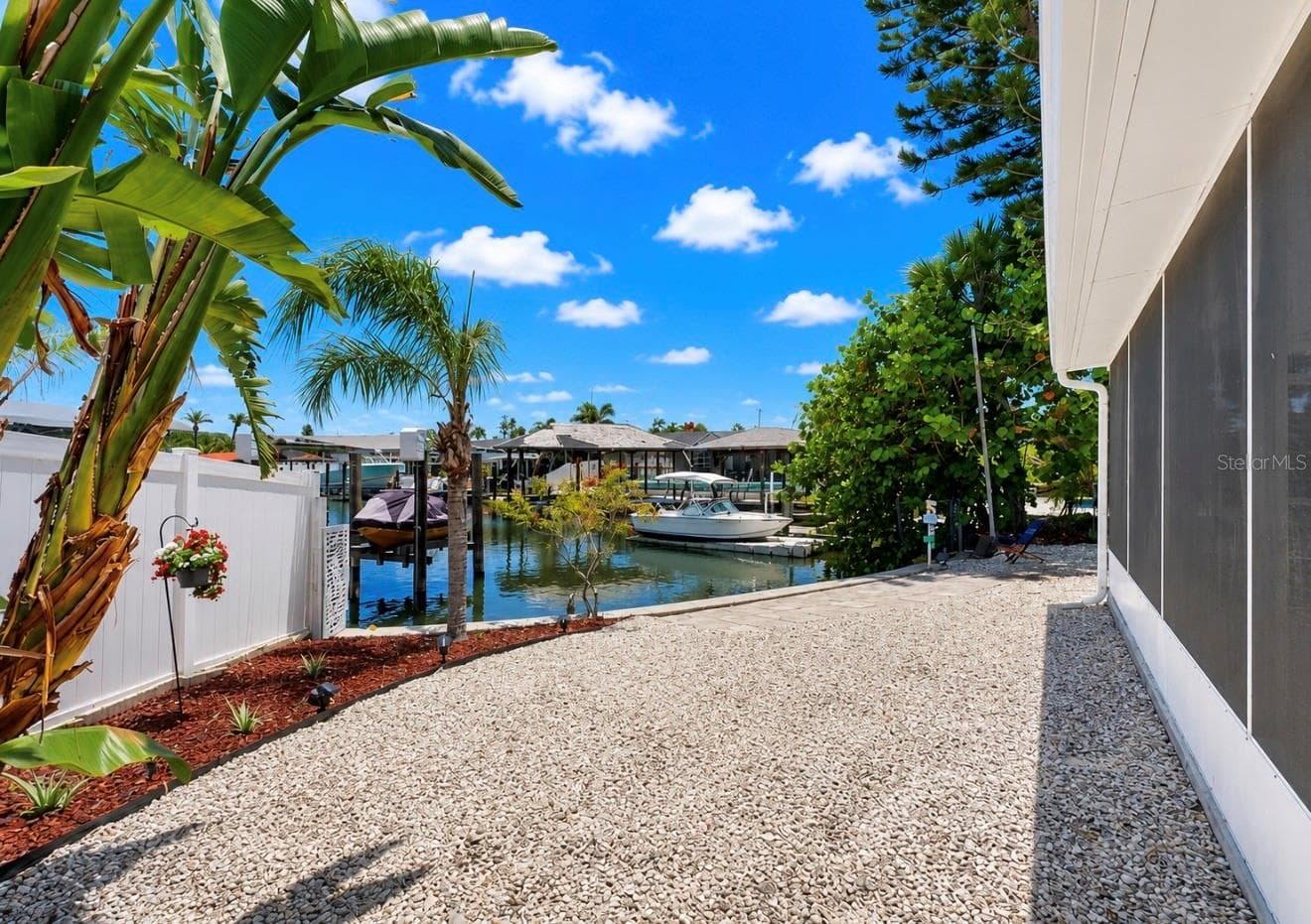 6513 Abaco Dr photo 4