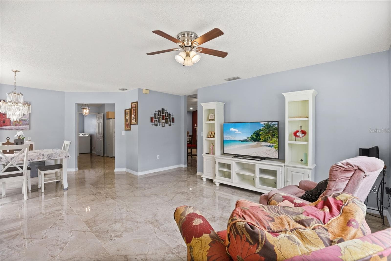 329 Lake Daisy Loop photo 4