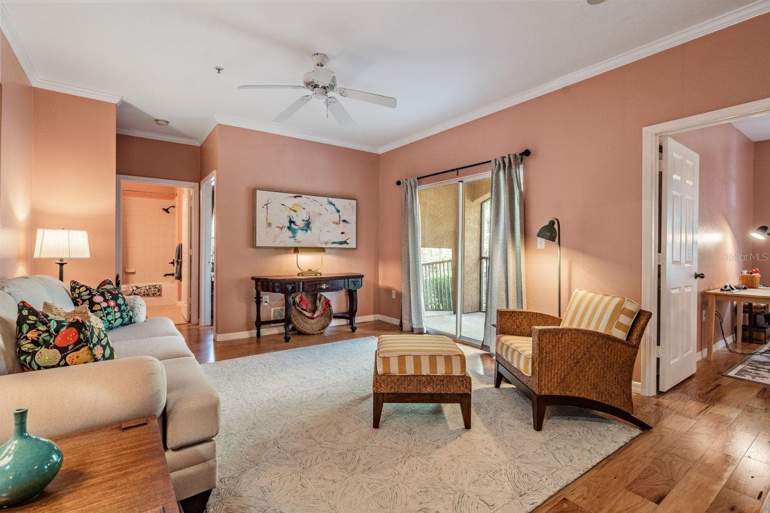10103 Courtney Oaks Cir #103 photo 4