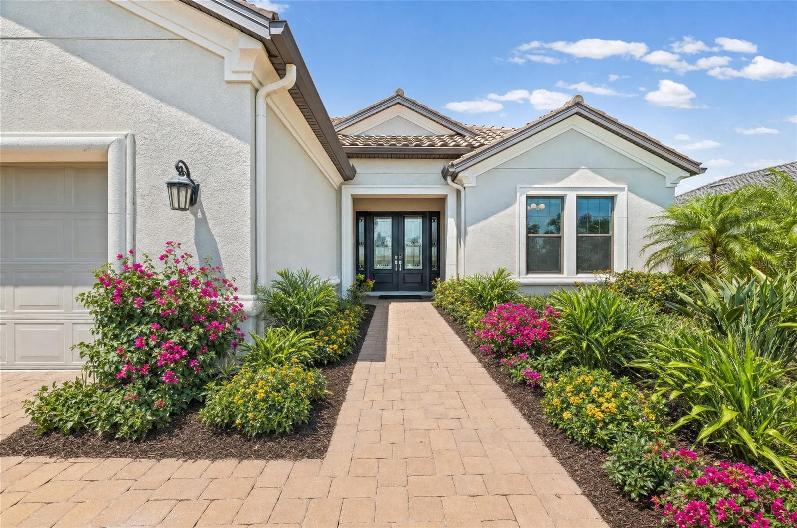 14817 Montello Way photo 3