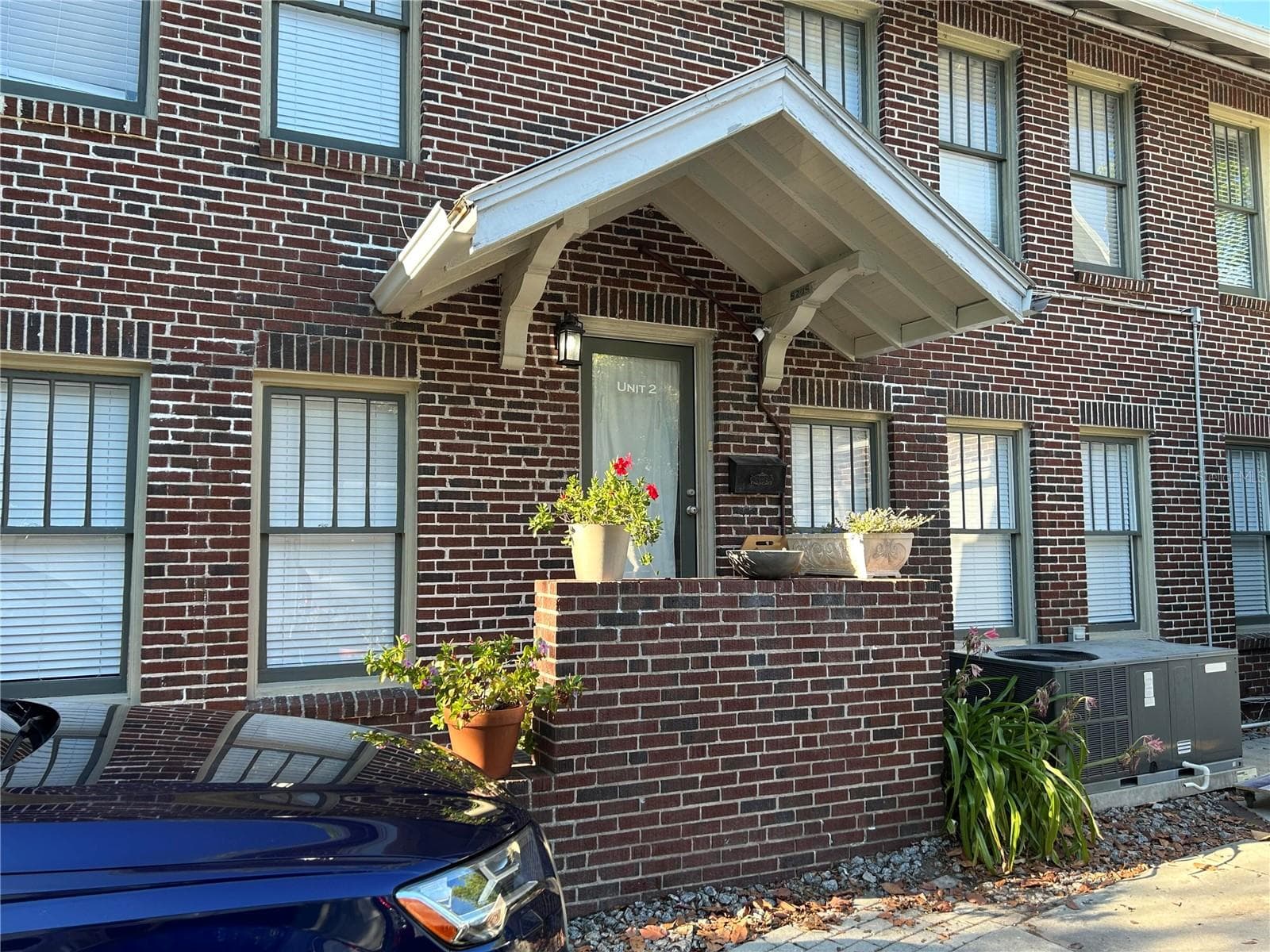 5205 N Central Ave photo 3