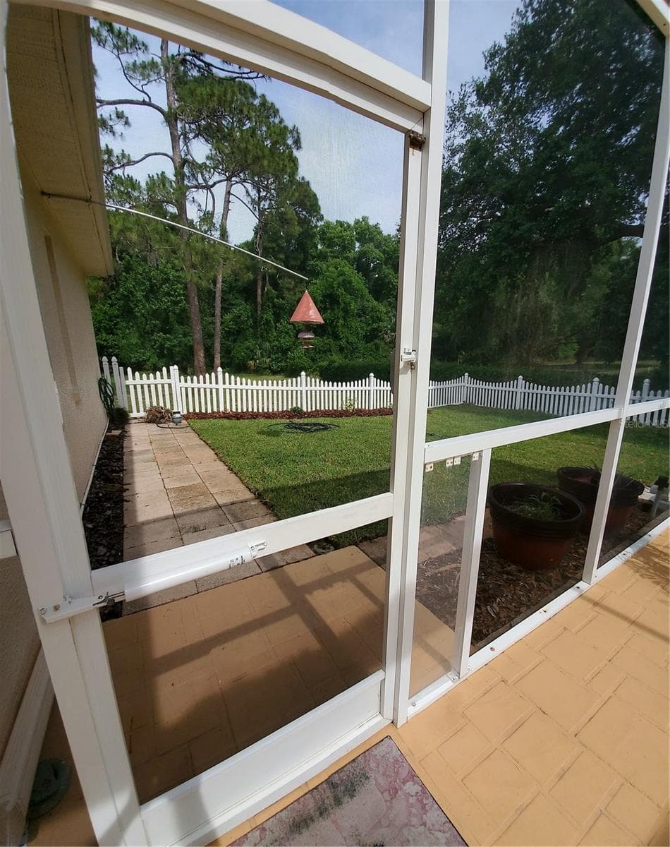 7517 Jomel Dr photo 5