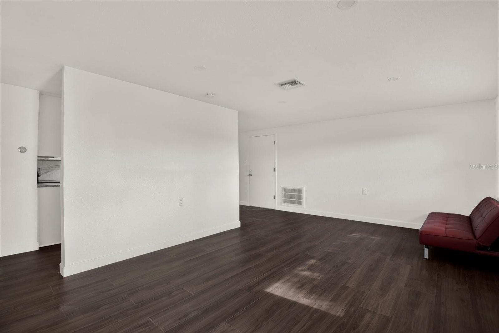 13605 Garris Dr photo 5