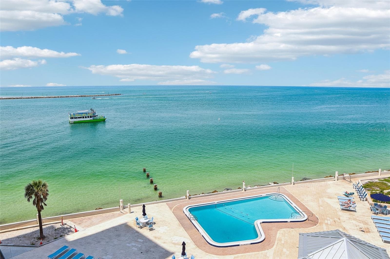 450 S Gulfview Blvd #703 photo 2