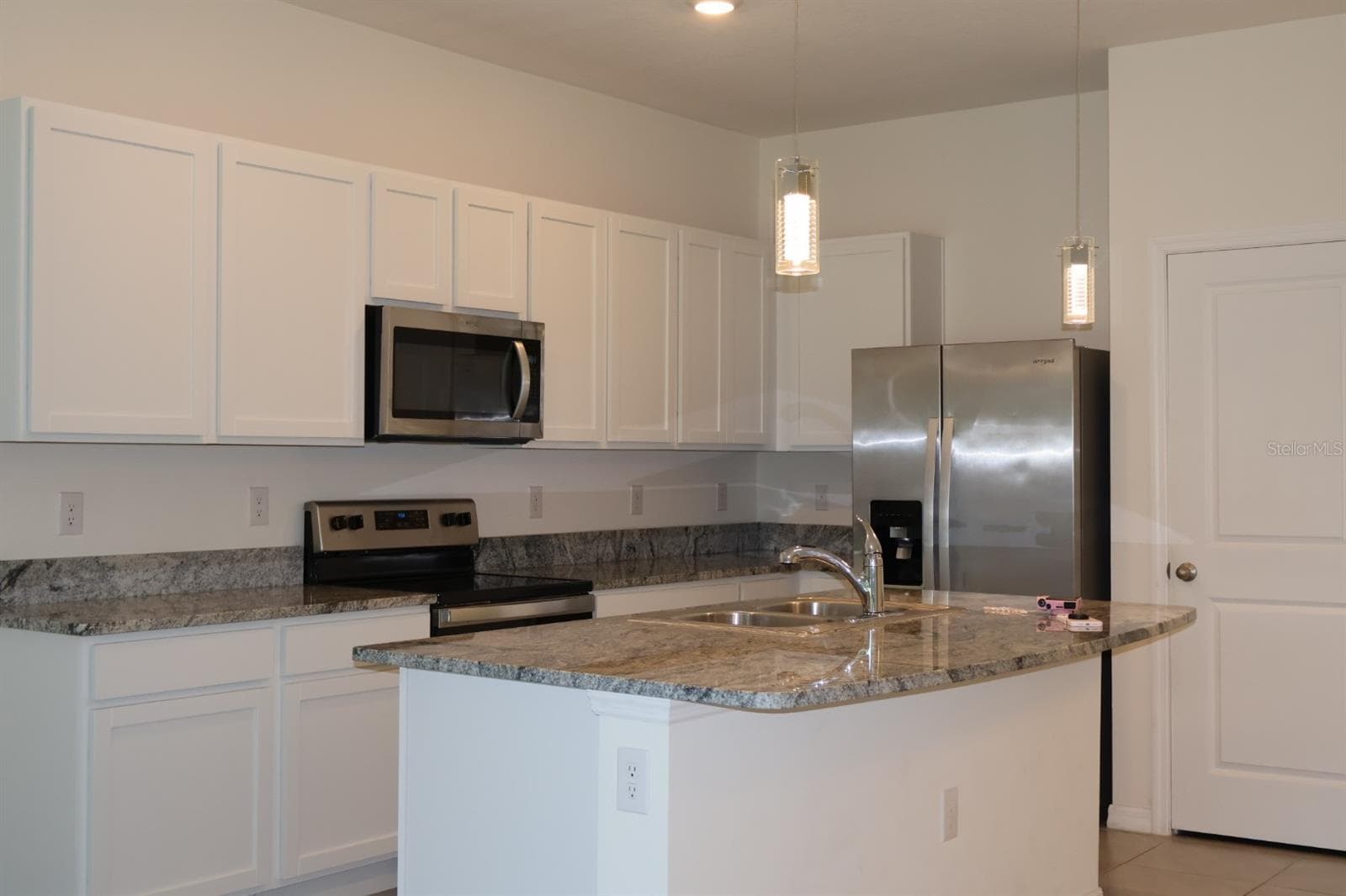 8748 Milestone Dr photo 3