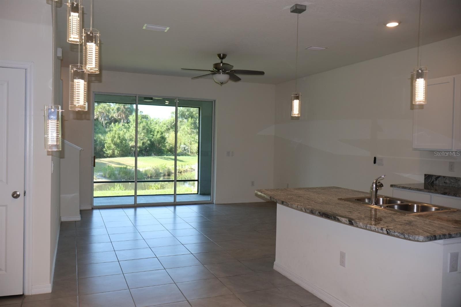 8748 Milestone Dr photo 4