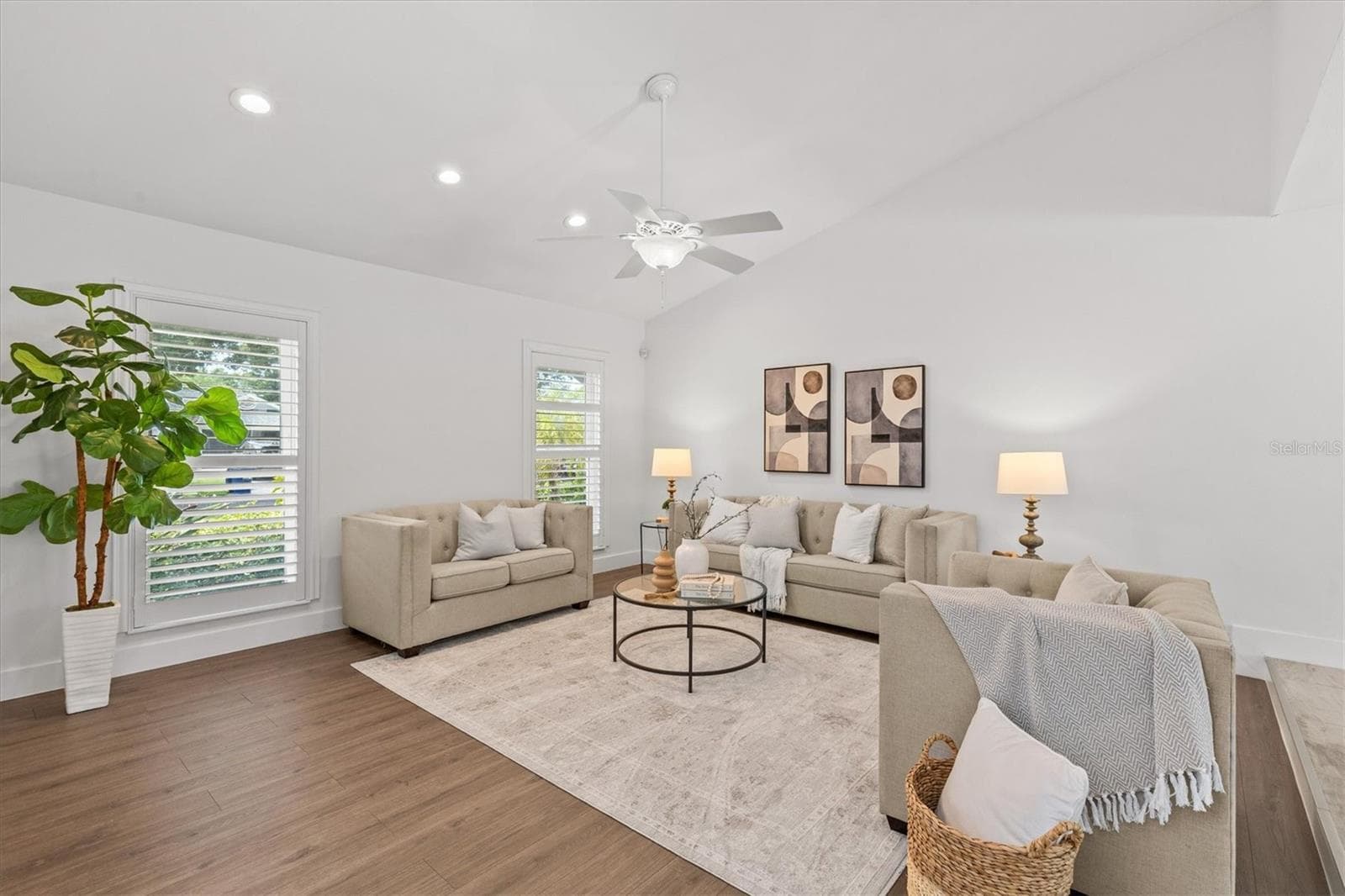 13915 Whisperwood Dr photo 5
