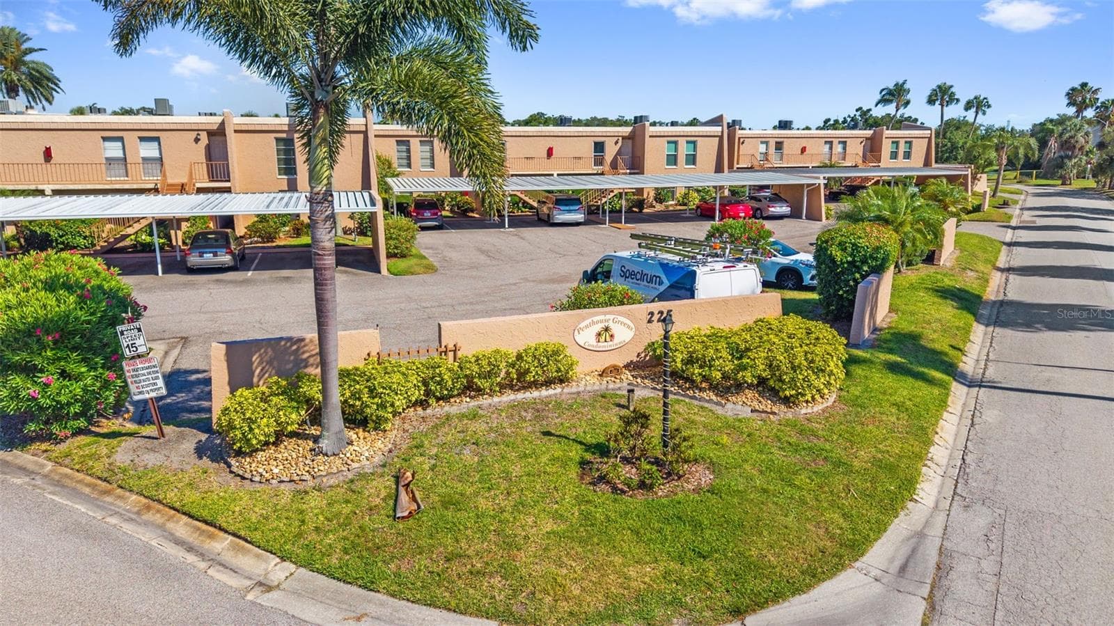 225 Country Club Dr #B221 photo 2