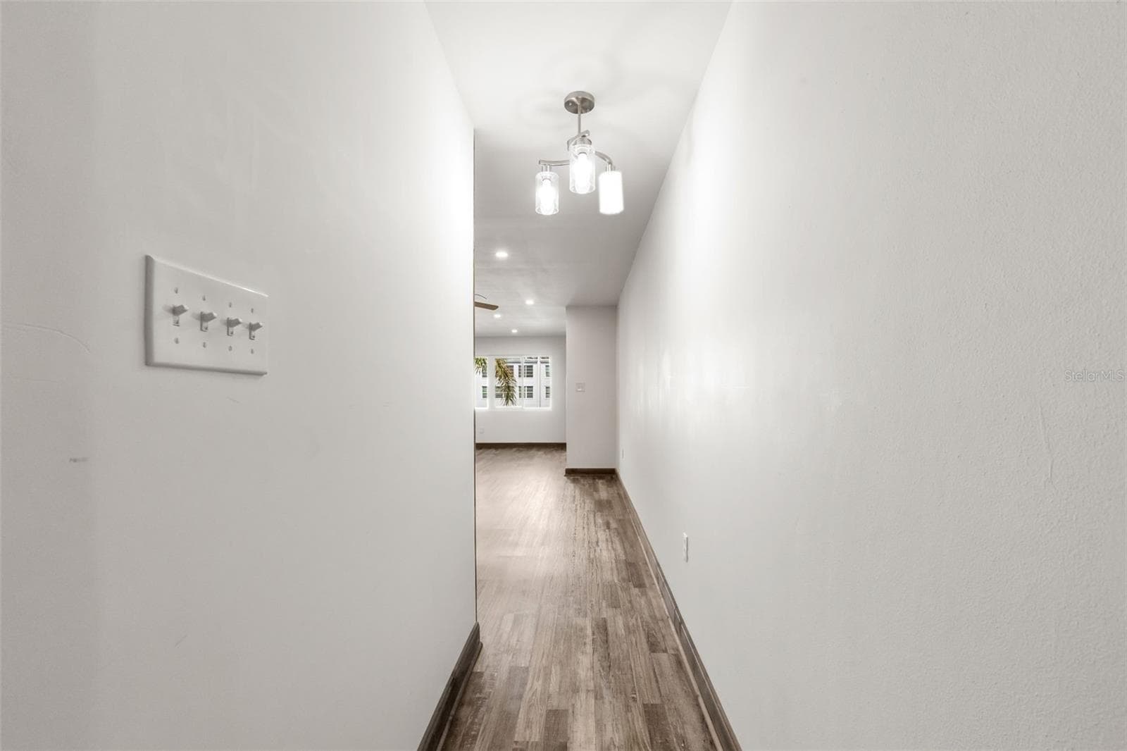225 Country Club Dr #B221 photo 3
