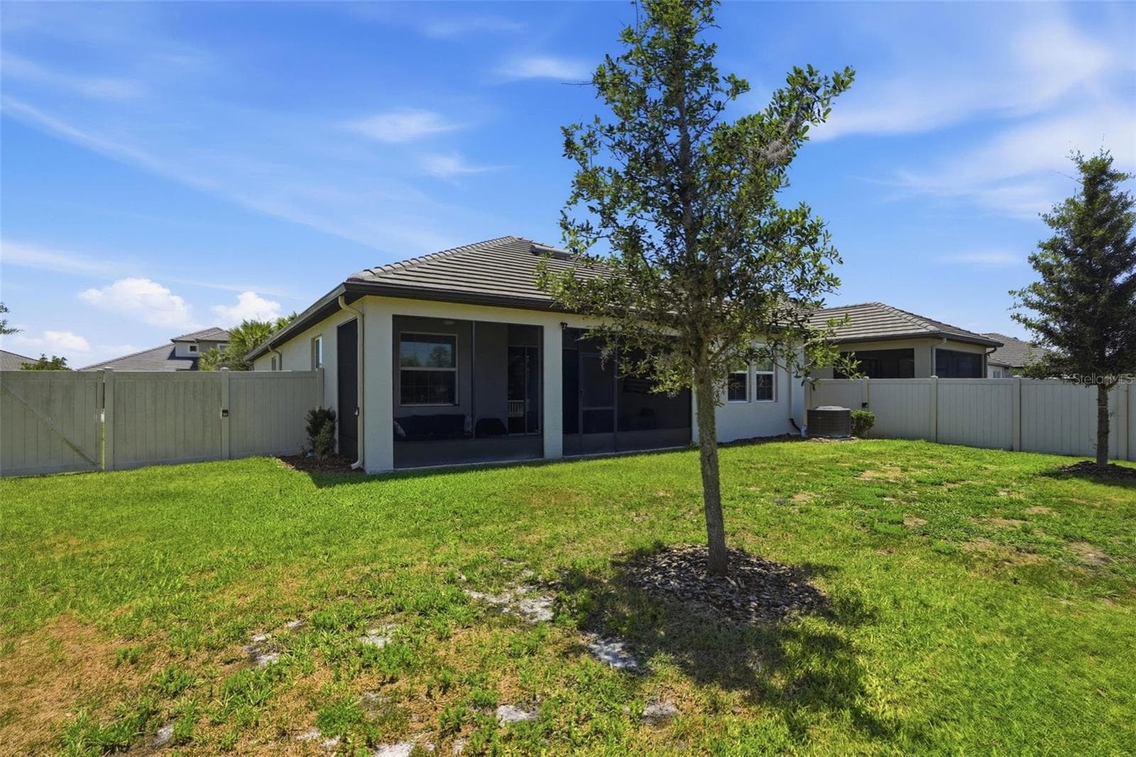 17135 Shell Bay Dr photo 3