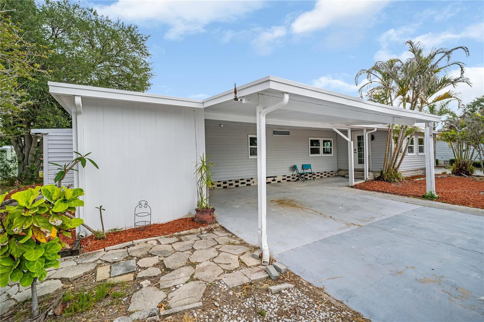 193 Blue Marlin Dr photo 3
