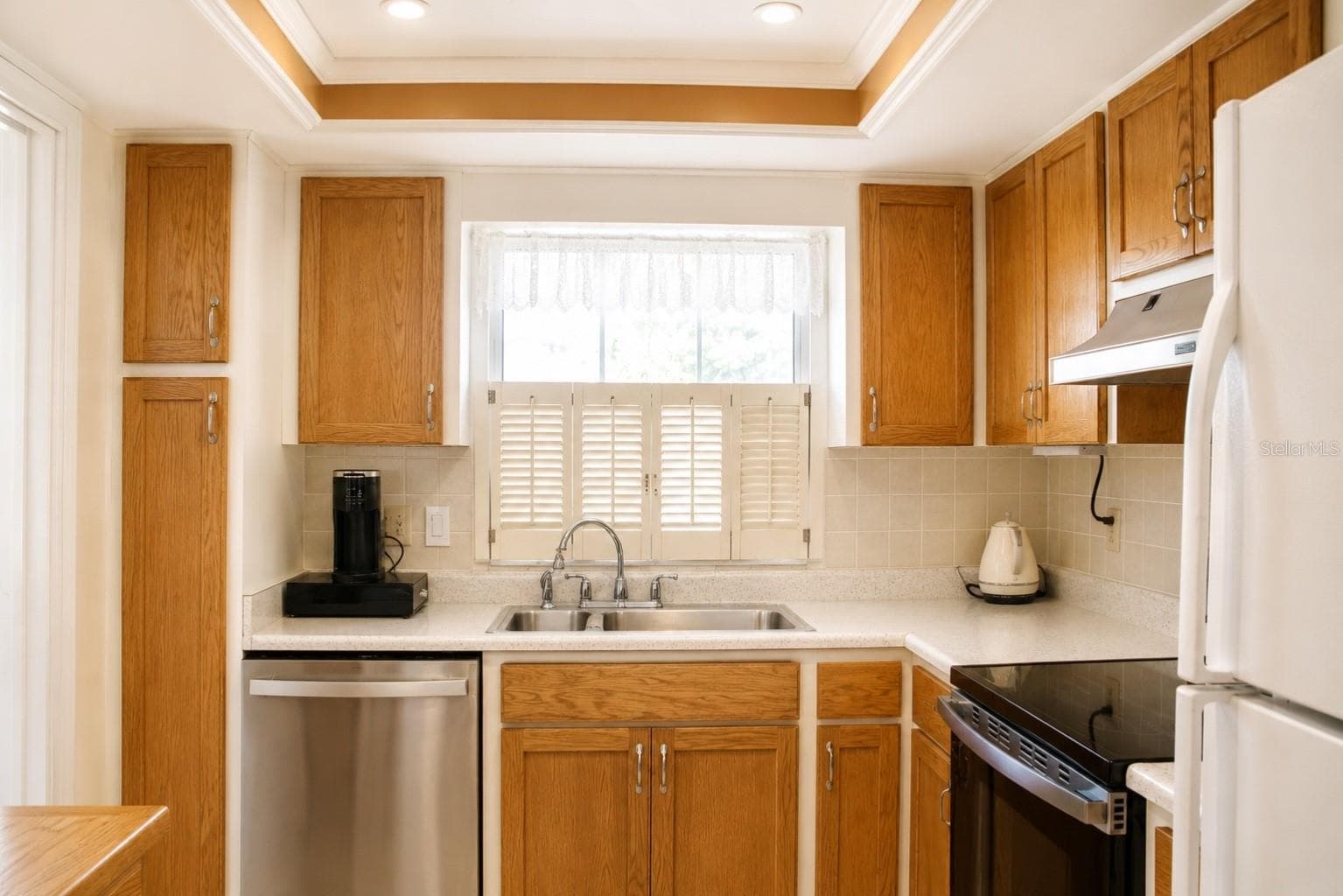 1662 S Lake Ave #6 photo 3