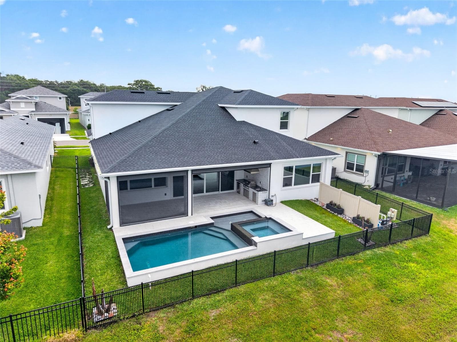 8346 Ivy Stark Blvd photo 3