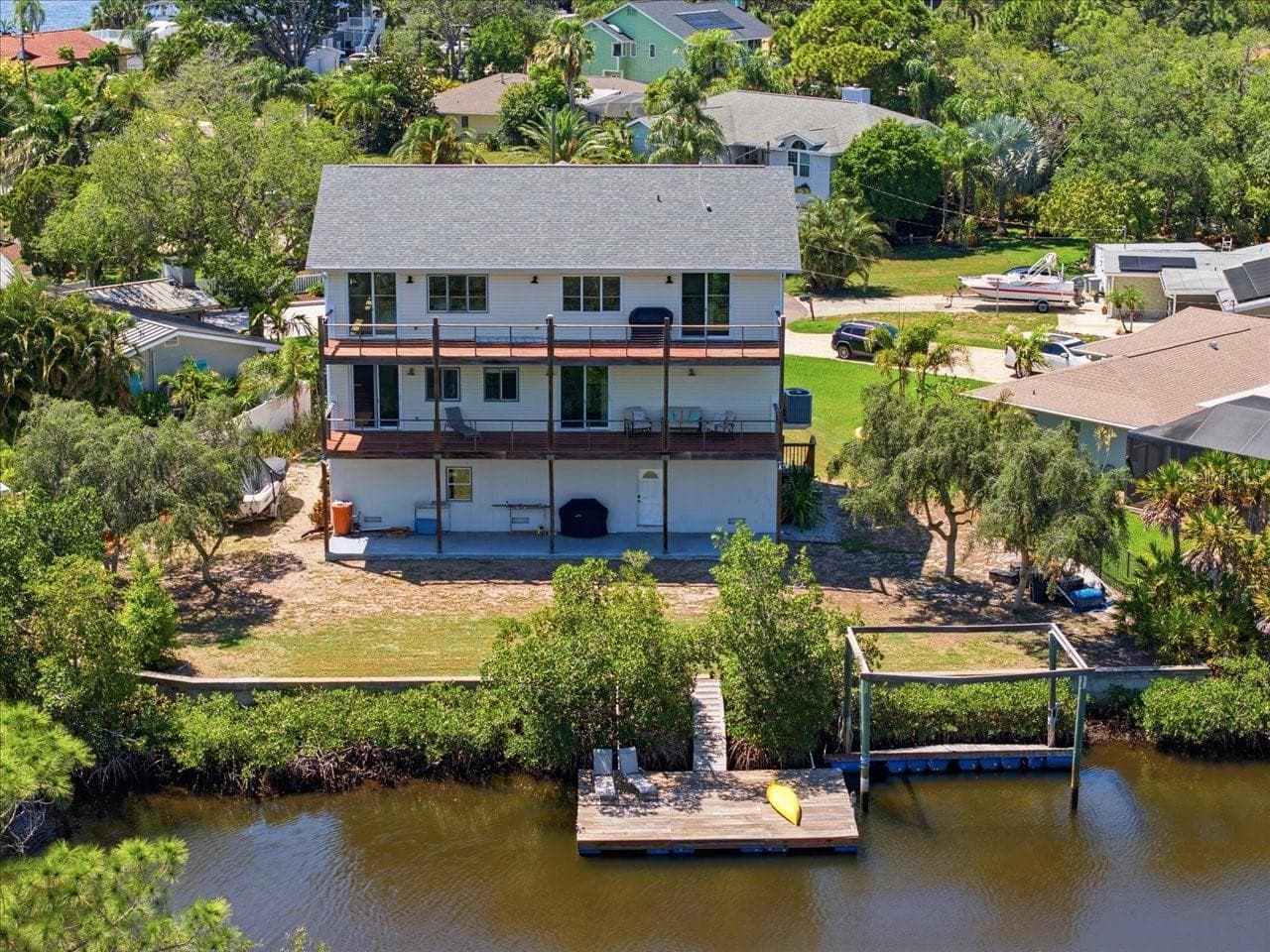 1130 S Florida Ave photo 4