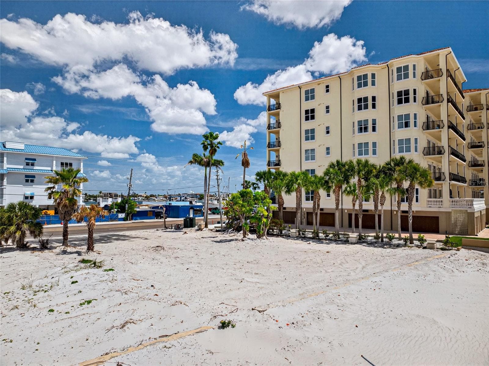 13642 Gulf Blvd photo 3