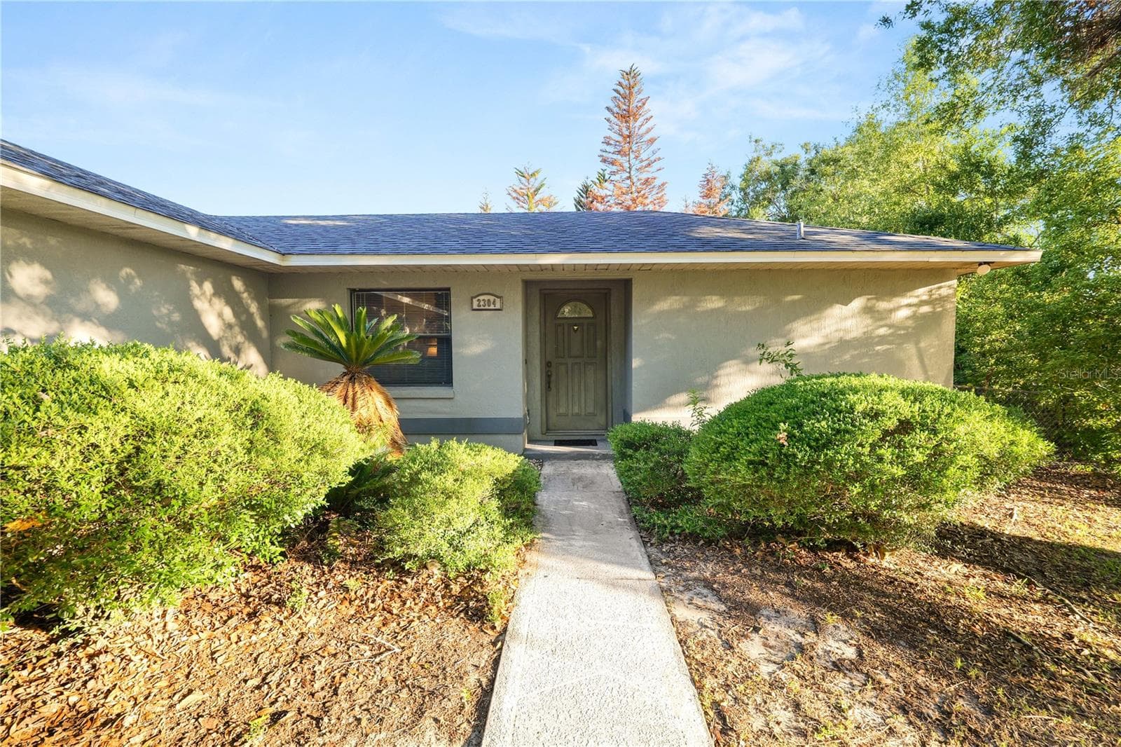 2304 Cheshire Pl photo 3
