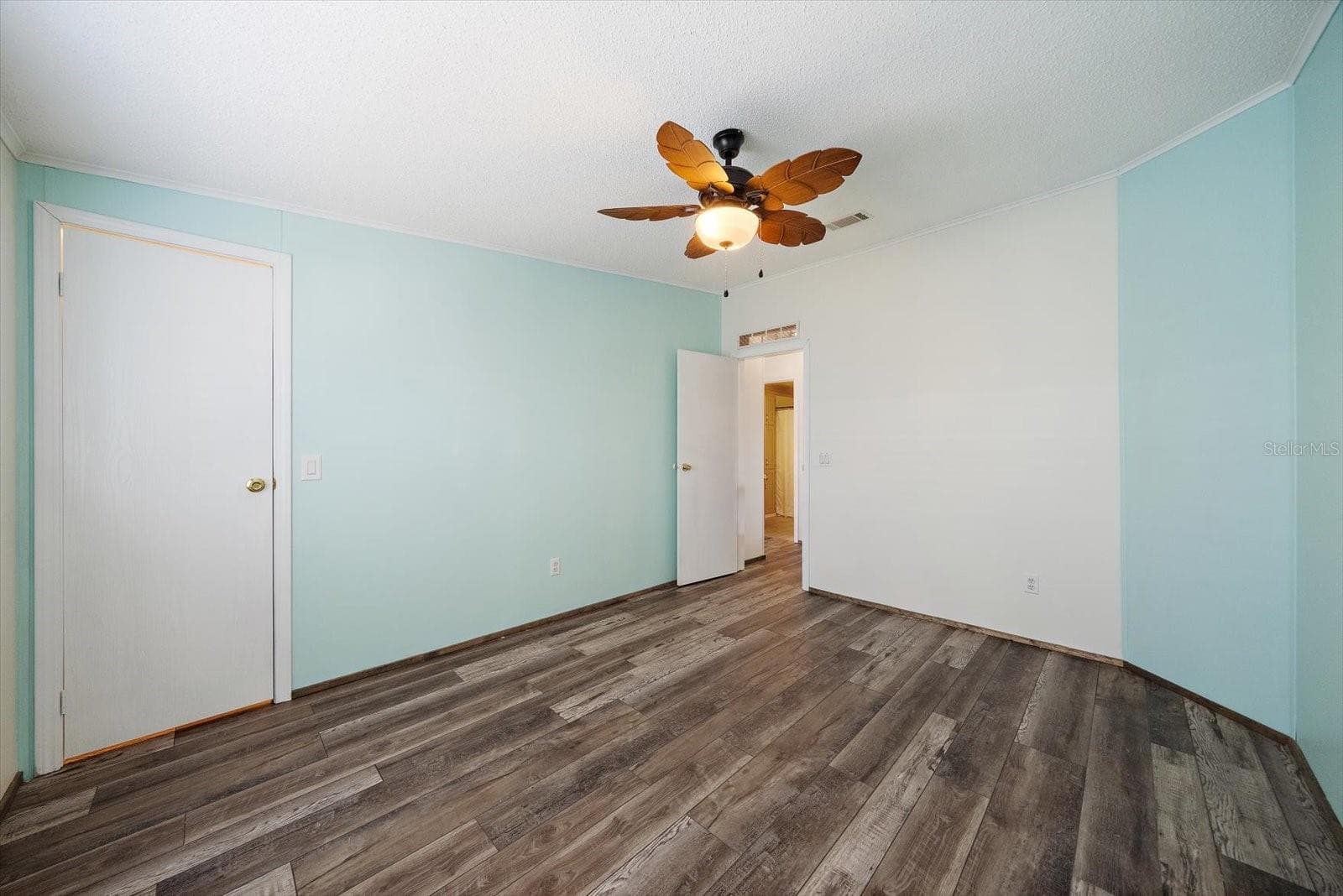8102 Marie Ln photo 5