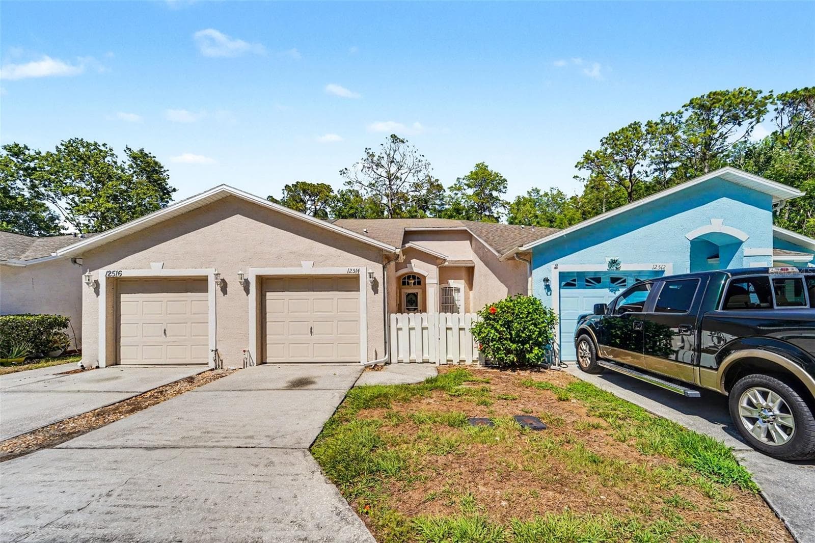 12514 Hollybrook Ln photo 4