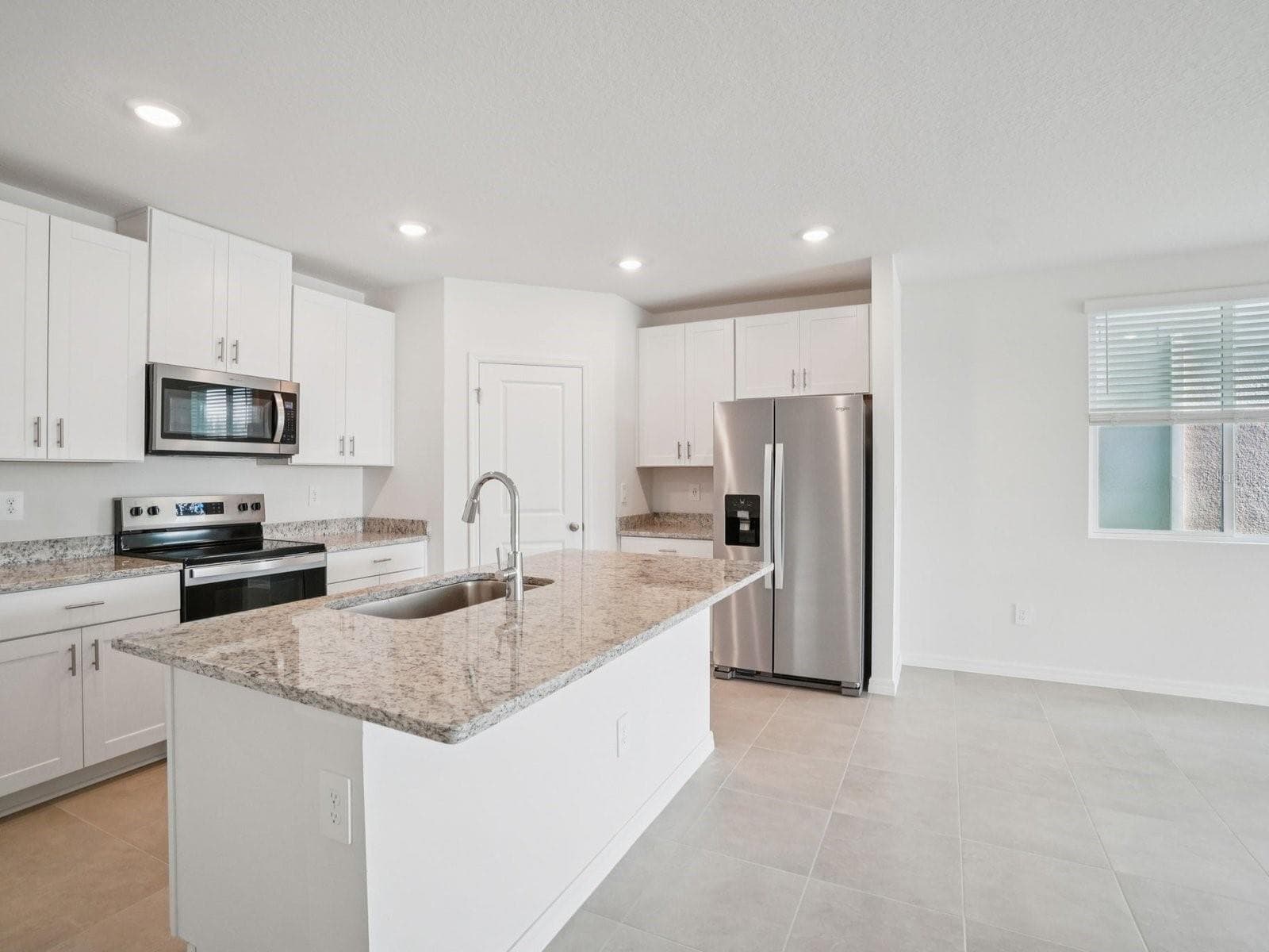 1696 Coolridge Pl photo 5
