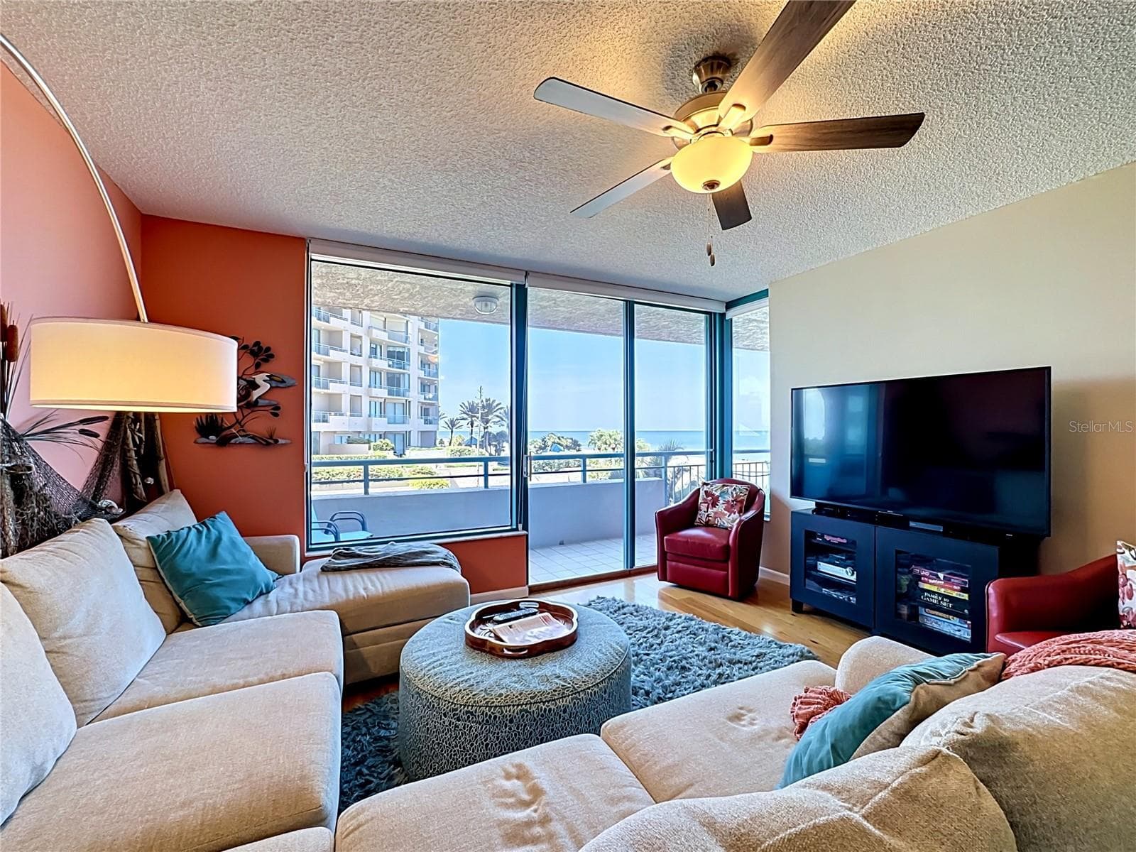 1540 Gulf Blvd #304 photo 2