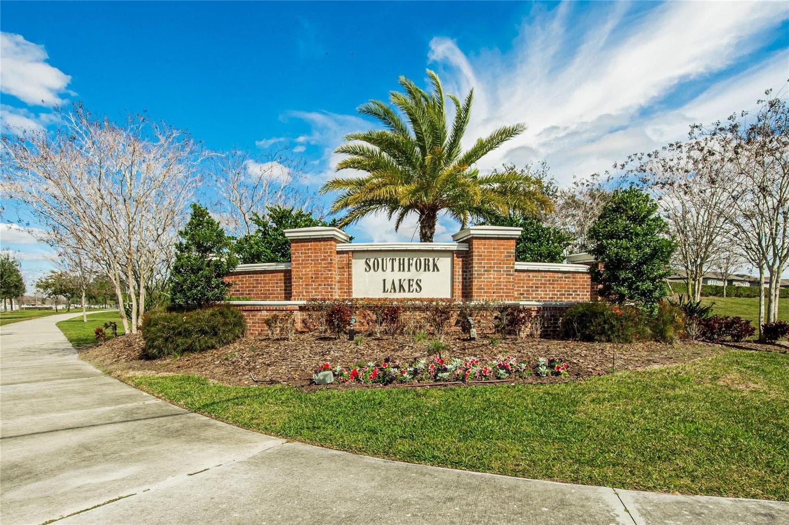 11355 Leland Groves Dr photo 2