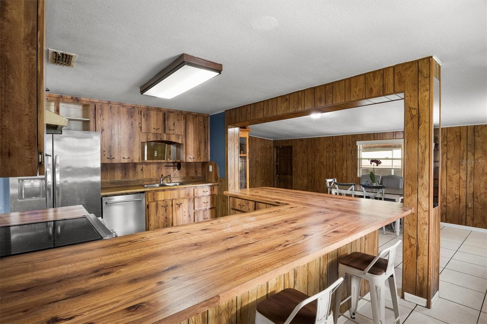 1307 Mayflower Dr photo 5