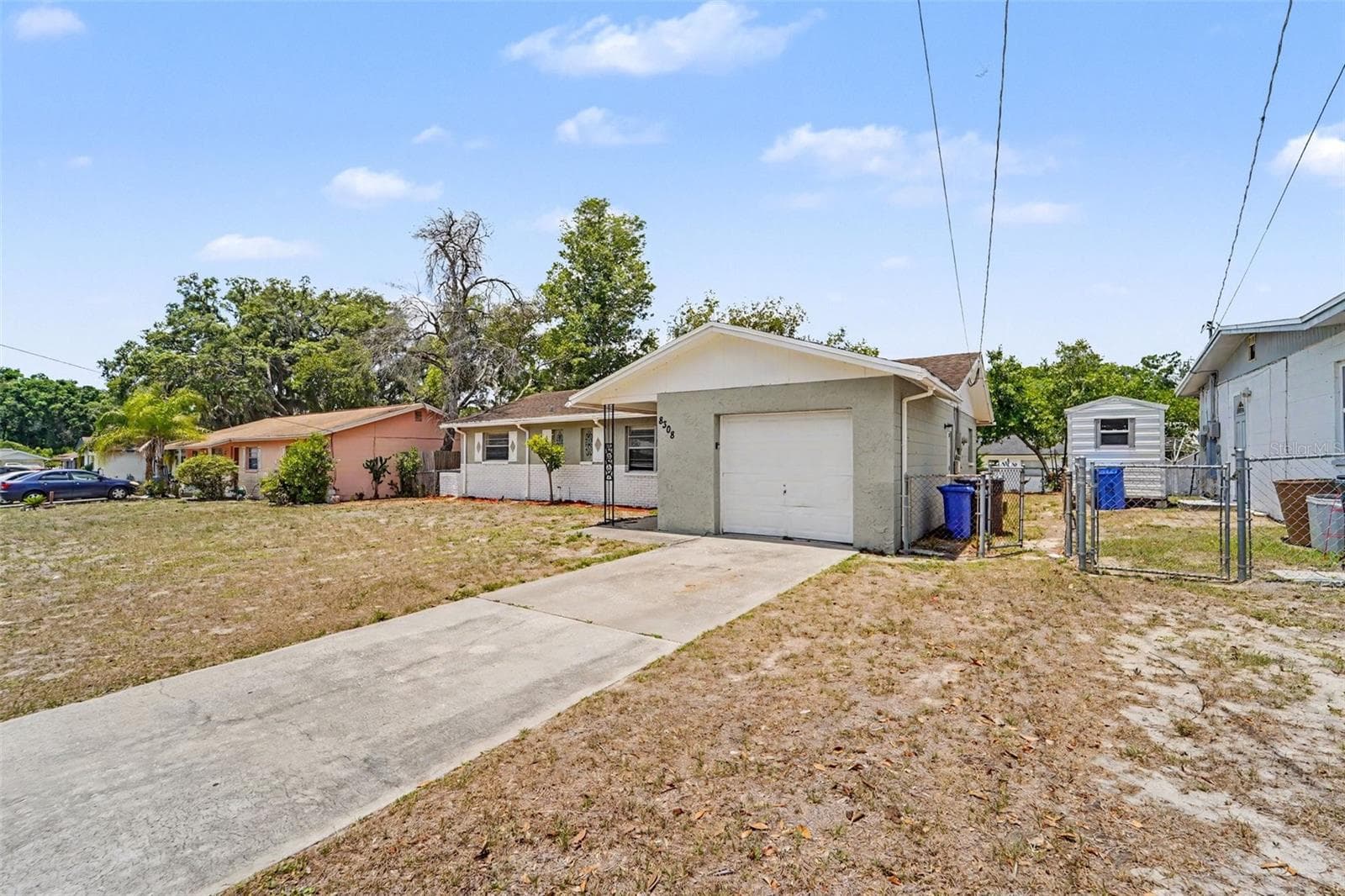 8308 Oleander Ln photo 2
