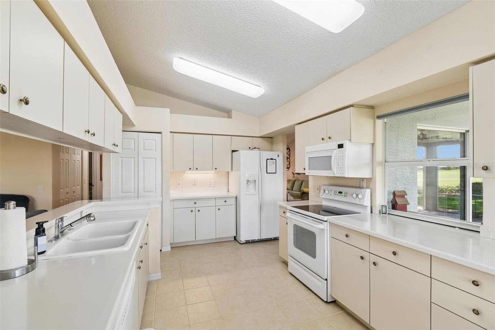 18508 Grand Club Dr photo 4