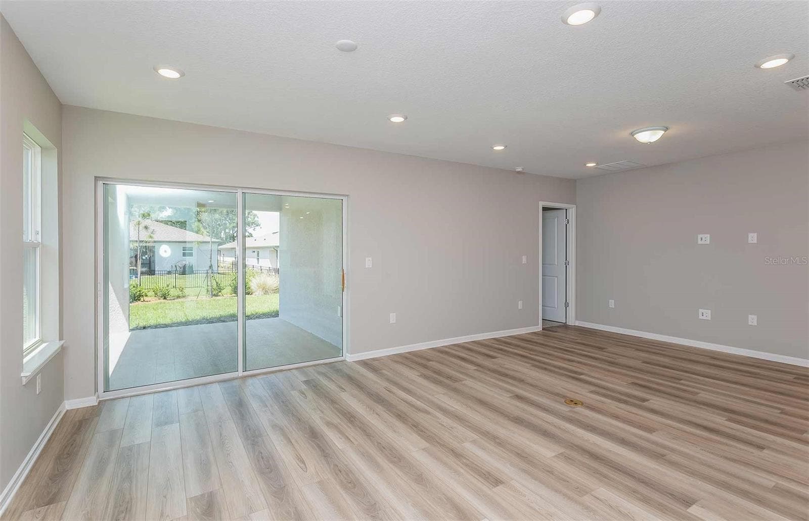3831 Benham Rise Rd photo 4