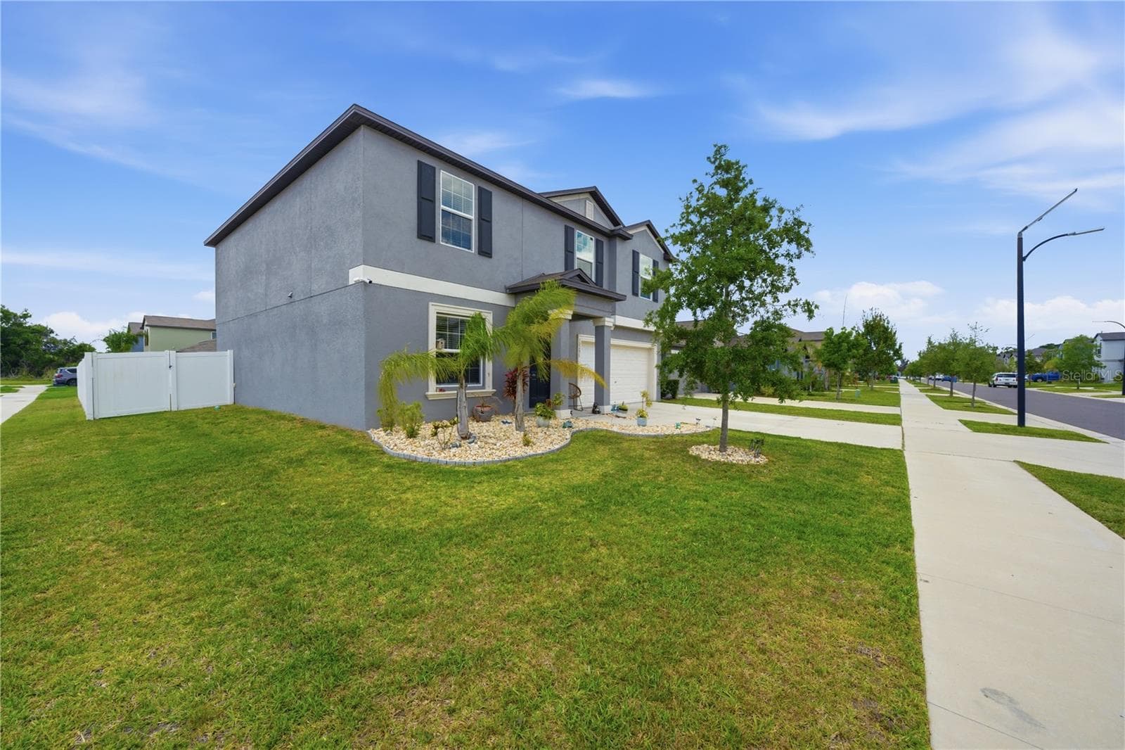10291 Shady Preserve Dr photo 2