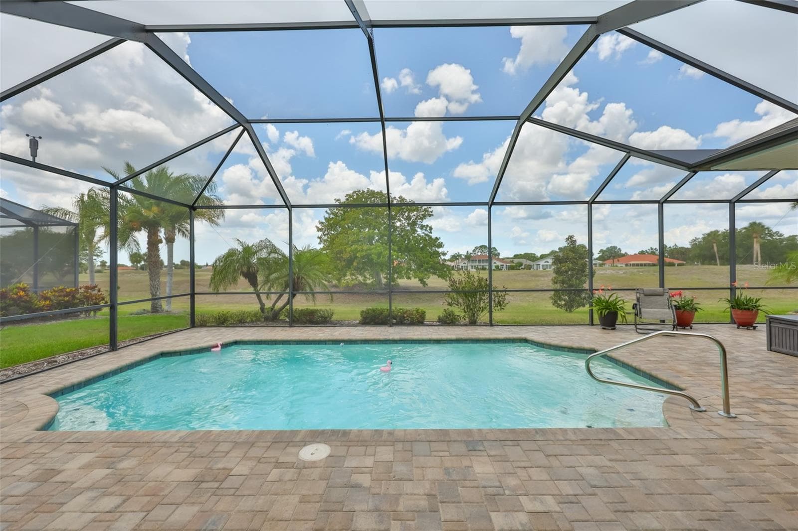 1719 Pacific Dunes Dr photo 3