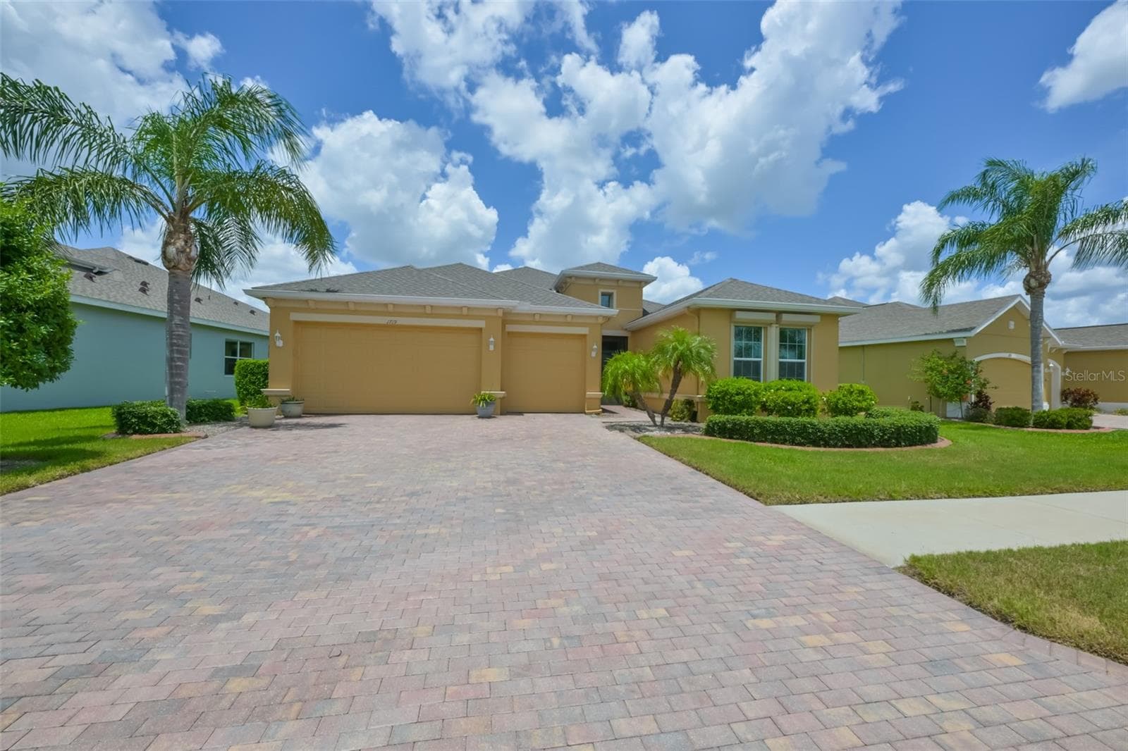 1719 Pacific Dunes Dr photo 4