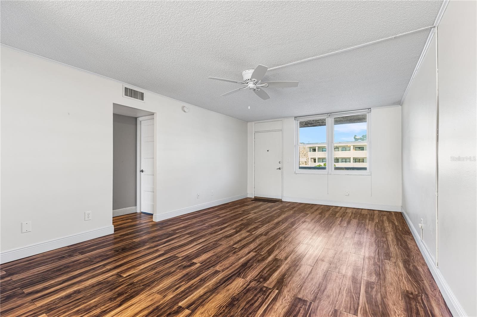 4915 Bay St NE #224 photo 5
