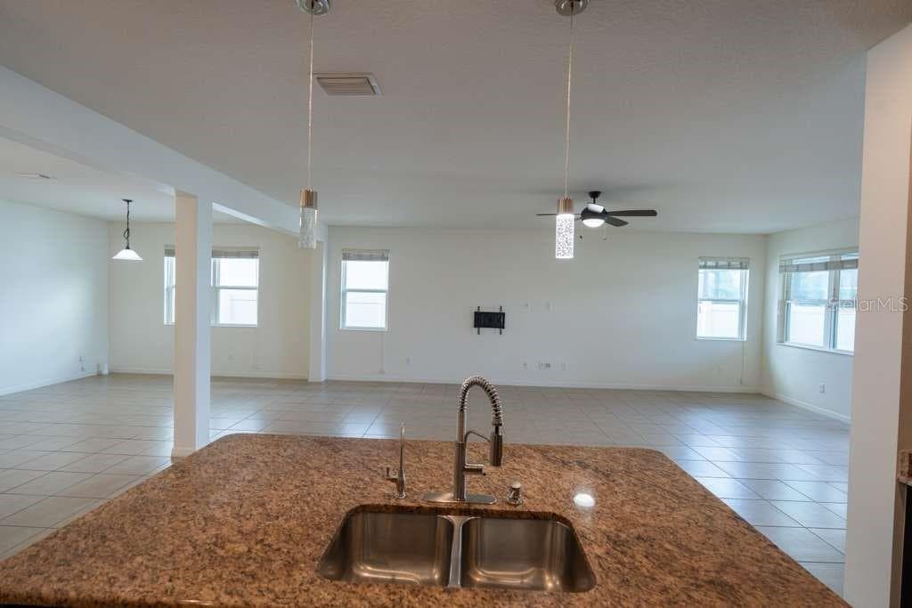 11517 Palmetto Sands CT photo 4