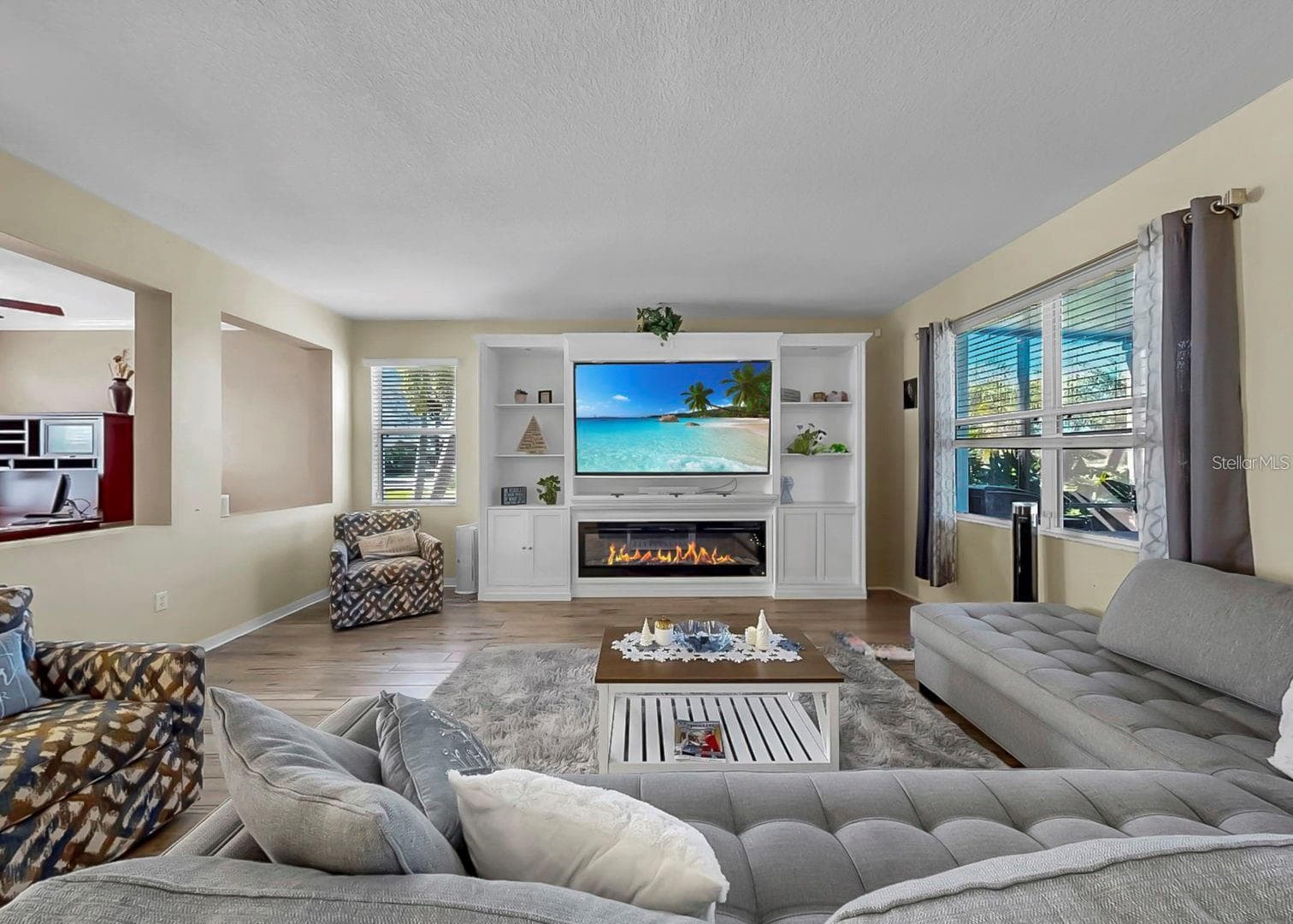5457 Sandy Shell Dr photo 2
