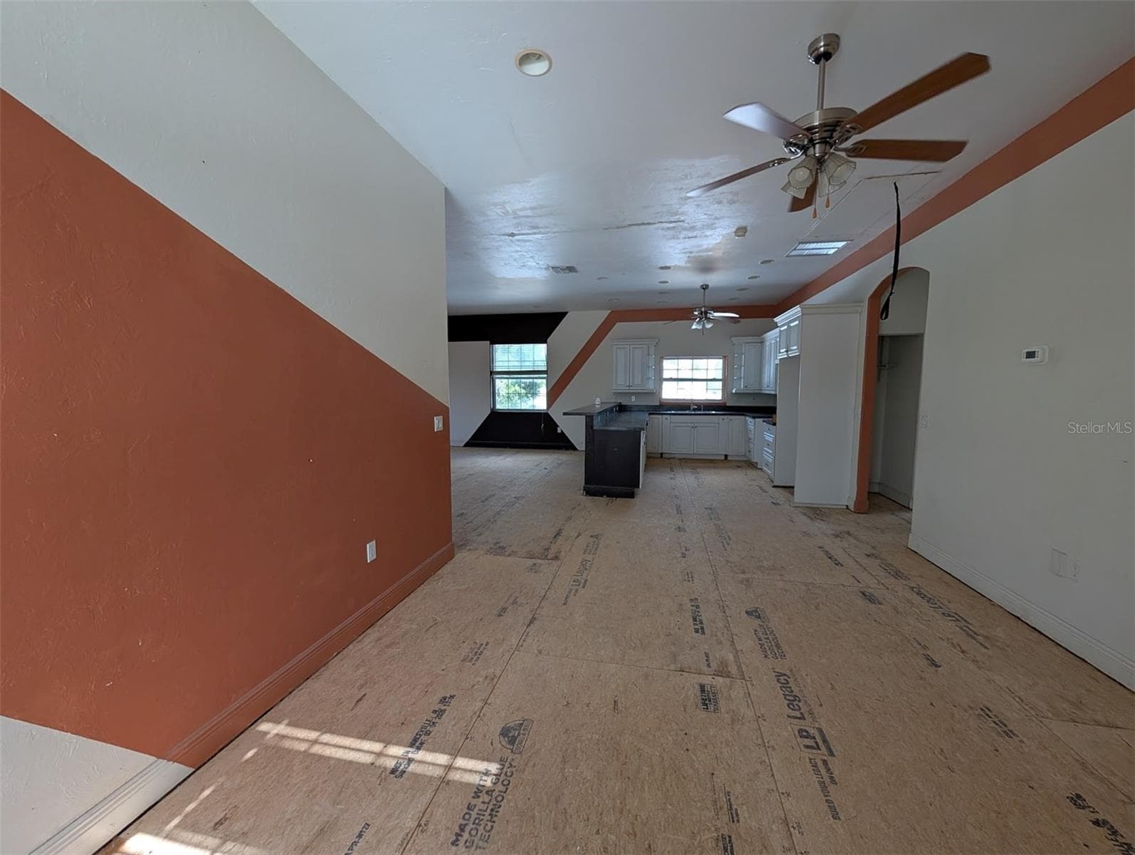 3006 Hawthorne St photo 4