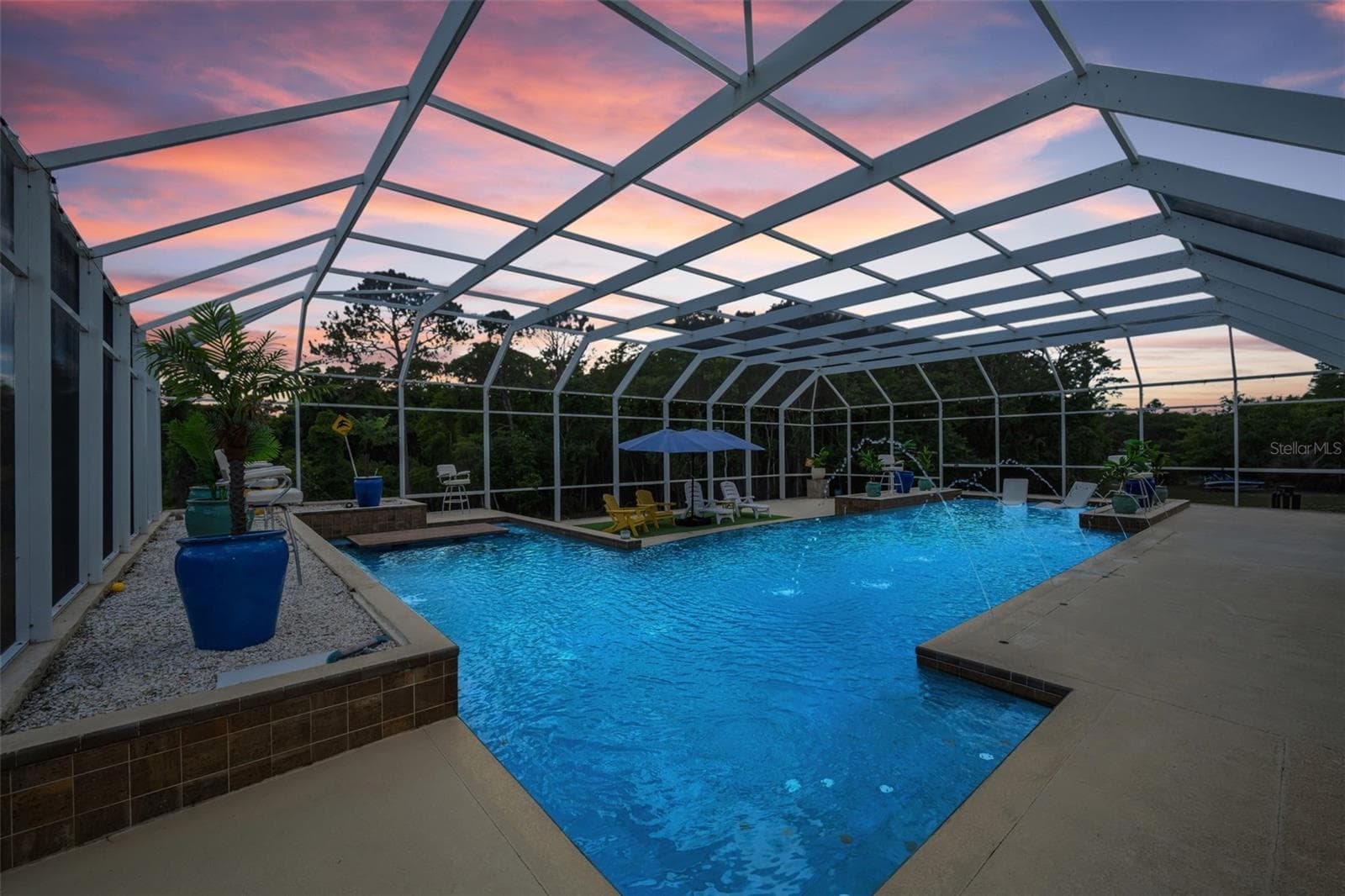 11046 Lakeview Dr photo 3