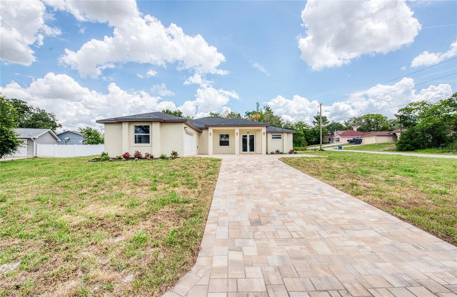 12027 Villa Rd photo 2